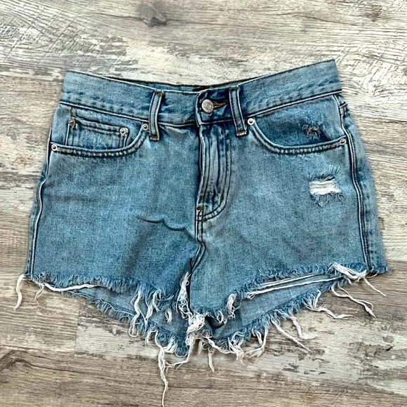 BDG Urban Outfitters girlfriend high rise denim shorts - Picture 1 of 8